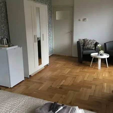 Bed & Breakfast Loft24