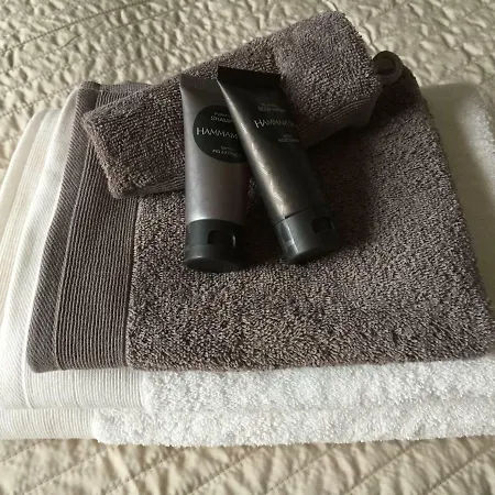 Bed & Breakfast Loft24 *