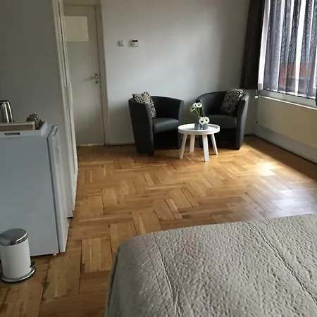 Bed & Breakfast Loft24