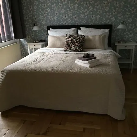 Bed & Breakfast Loft24 *