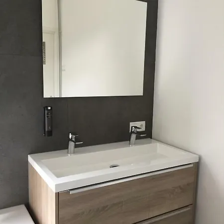Bed and Breakfast Loft24 Χέερλεν