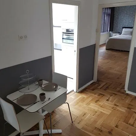 Loft24 Χέερλεν